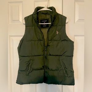 Polo army green puffer vest